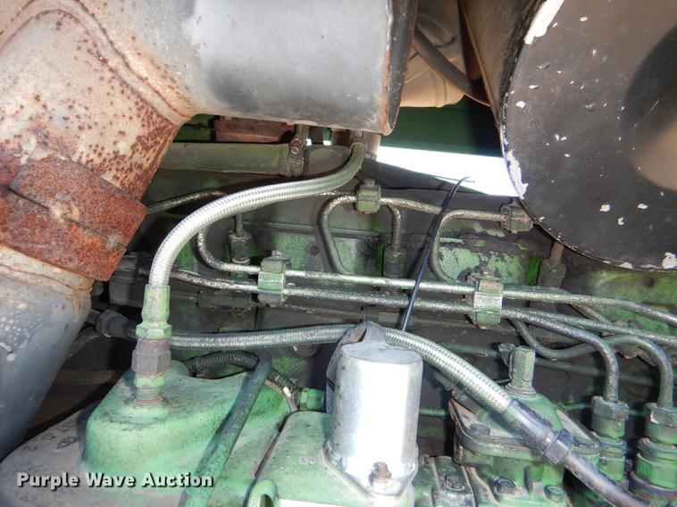 image for item DG1109 1994 John Deere 4960 MFWD tractor