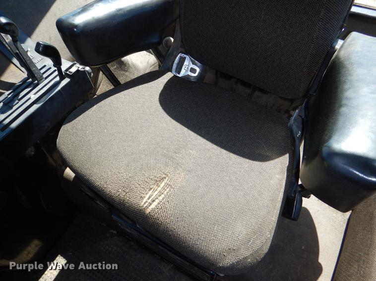 image for item DG1109 1994 John Deere 4960 MFWD tractor