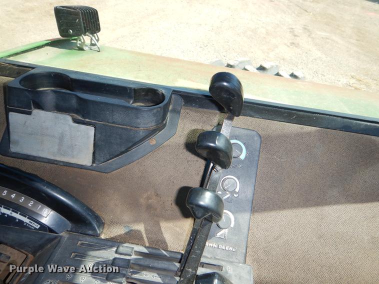 image for item DG1109 1994 John Deere 4960 MFWD tractor