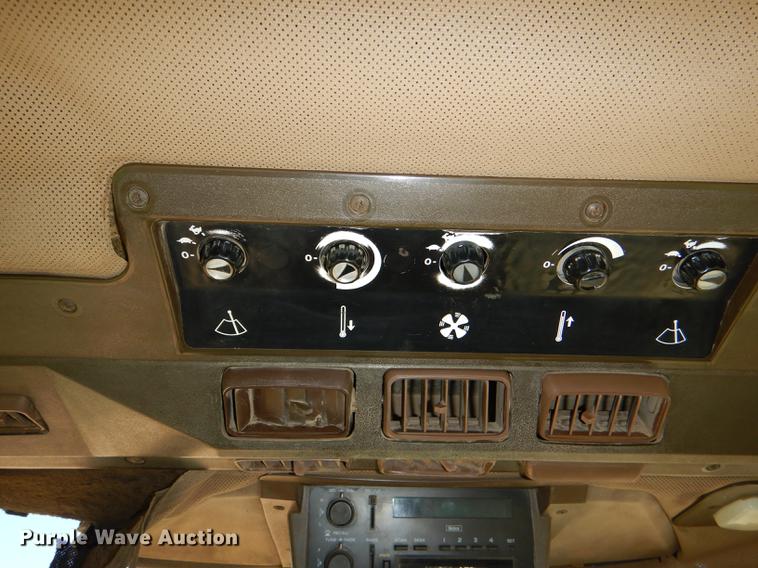 image for item DG1109 1994 John Deere 4960 MFWD tractor