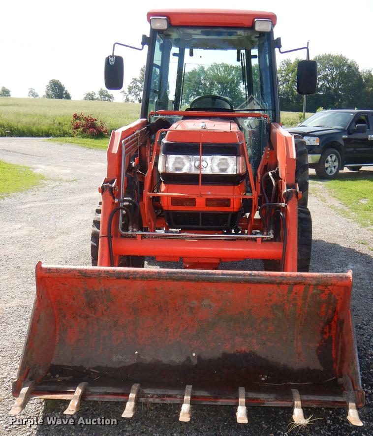 image for item DG1118 2002 Kubota L3710 MFWD tractor