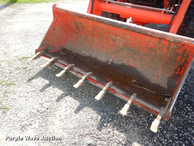 image for item DG1118 2002 Kubota L3710 MFWD tractor