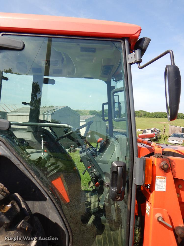 image for item DG1118 2002 Kubota L3710 MFWD tractor