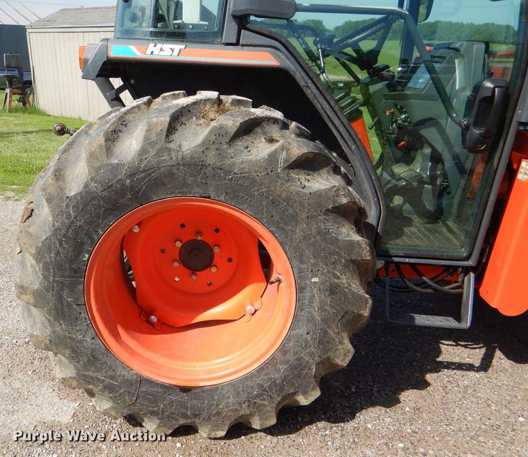 image for item DG1118 2002 Kubota L3710 MFWD tractor