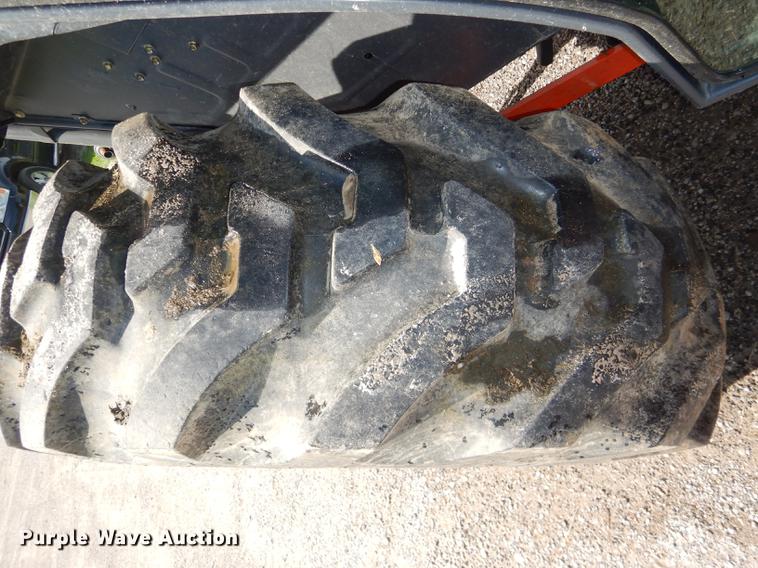 image for item DG1118 2002 Kubota L3710 MFWD tractor