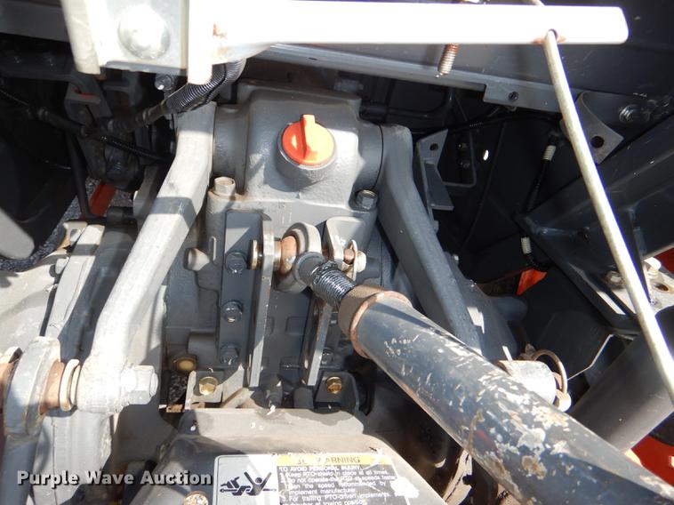 image for item DG1118 2002 Kubota L3710 MFWD tractor