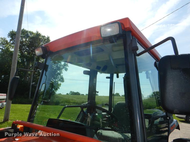 image for item DG1118 2002 Kubota L3710 MFWD tractor