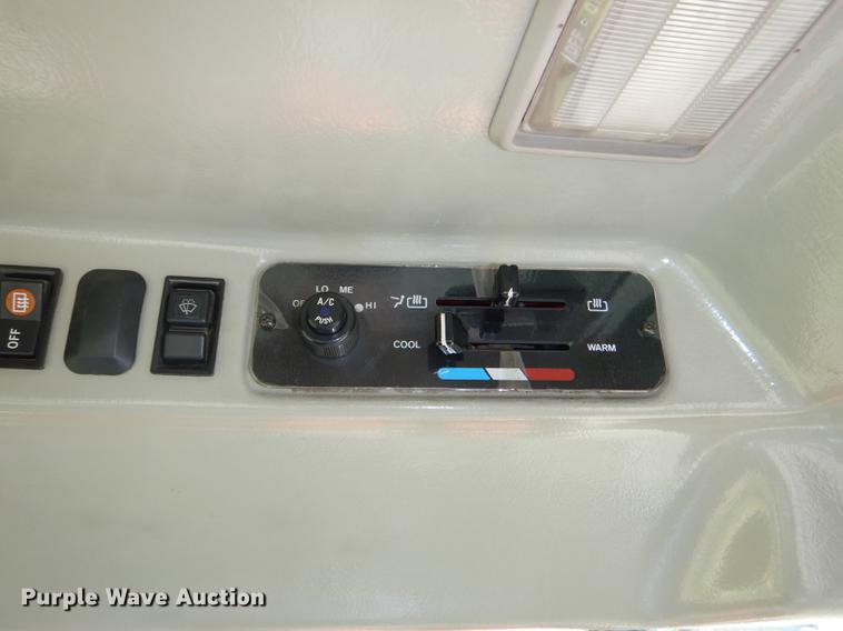 image for item DG1118 2002 Kubota L3710 MFWD tractor