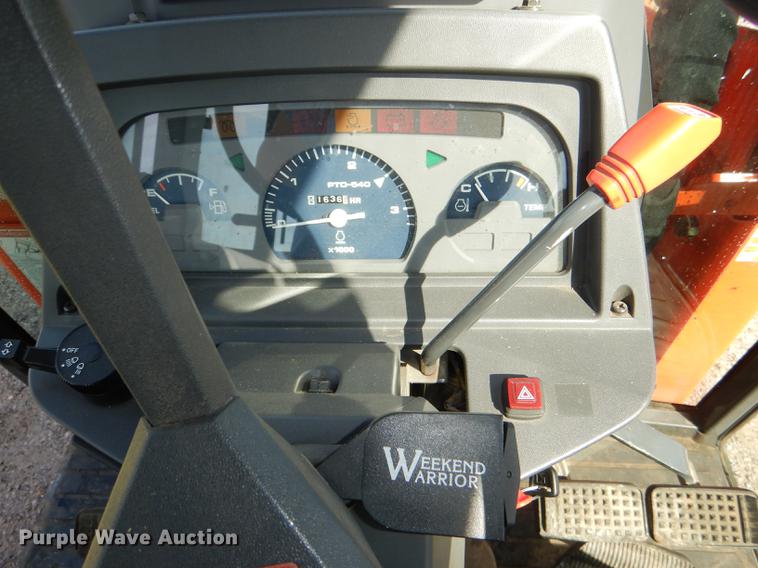 image for item DG1118 2002 Kubota L3710 MFWD tractor