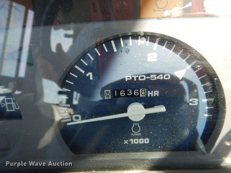 image for item DG1118 2002 Kubota L3710 MFWD tractor