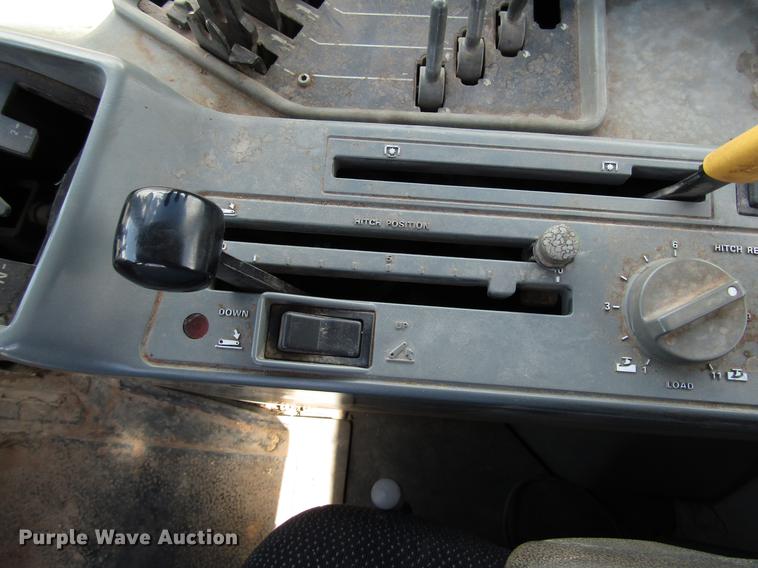 image for item DG1214 1989 Case IH 7120 MFWD tractor