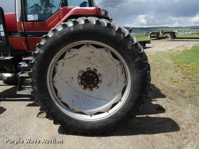 image for item DG1214 1989 Case IH 7120 MFWD tractor