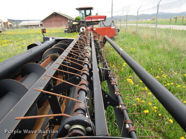 image for item DG1215 2004 MacDon 922 auger head