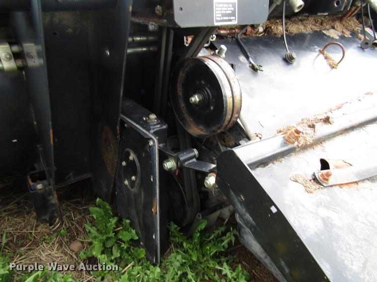 image for item DG1215 2004 MacDon 922 auger head