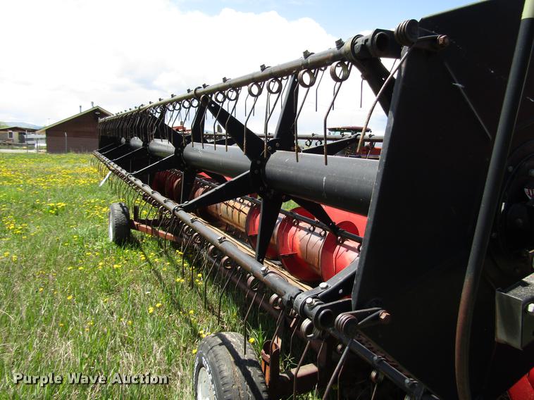 image for item DG1218 2003 Case IH 1010 rigid head