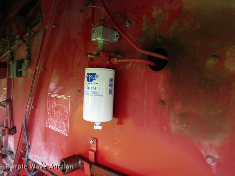 image for item DG1219 1981 International 1440 combine