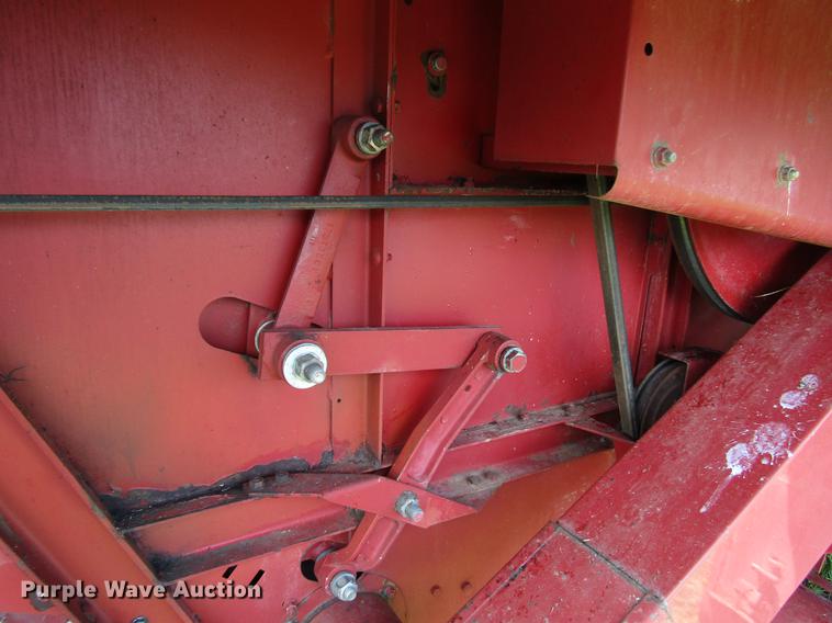 image for item DG1219 1981 International 1440 combine