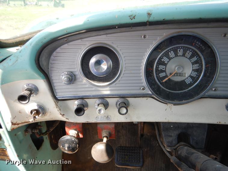 image for item DG5802 1965 Ford F600 grain truck