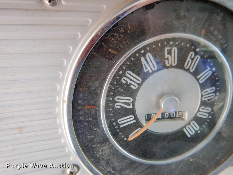 image for item DG5802 1965 Ford F600 grain truck