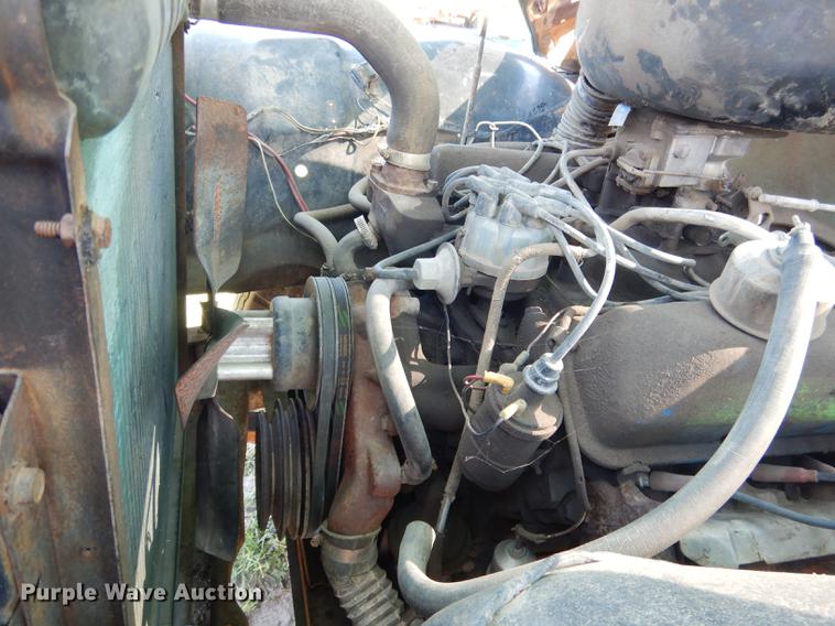 image for item DG5802 1965 Ford F600 grain truck