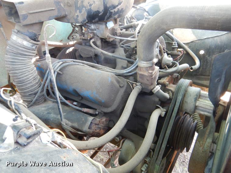 image for item DG5802 1965 Ford F600 grain truck