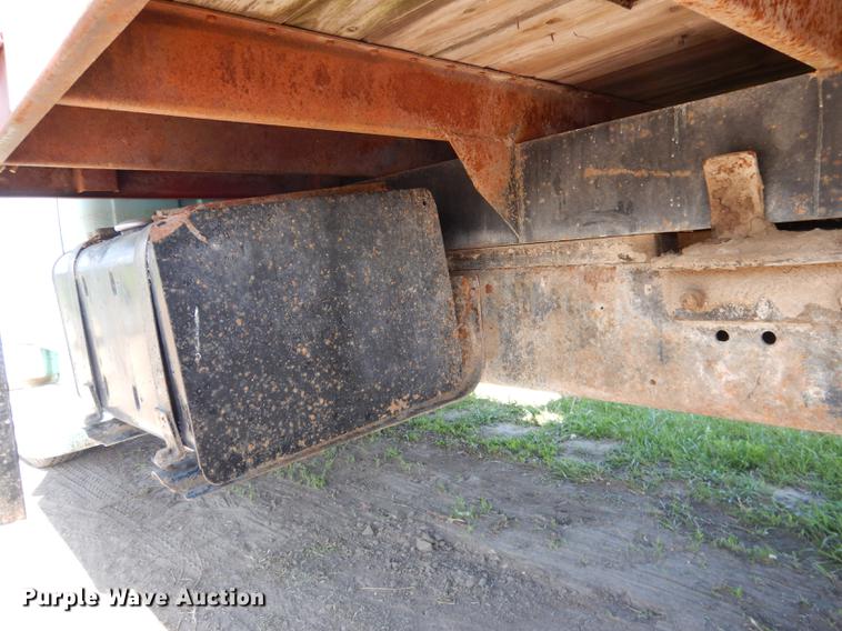 image for item DG5802 1965 Ford F600 grain truck