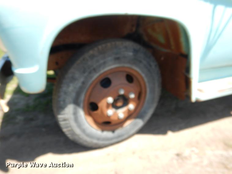 image for item DG5802 1965 Ford F600 grain truck