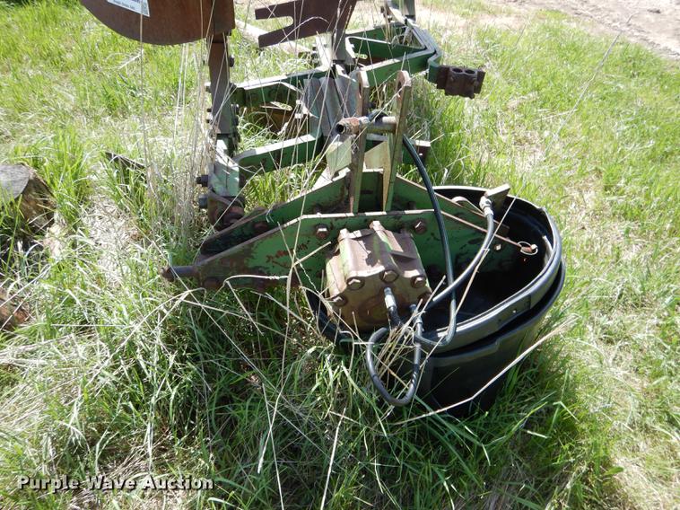 image for item DG5804 John Deere three bottom plow