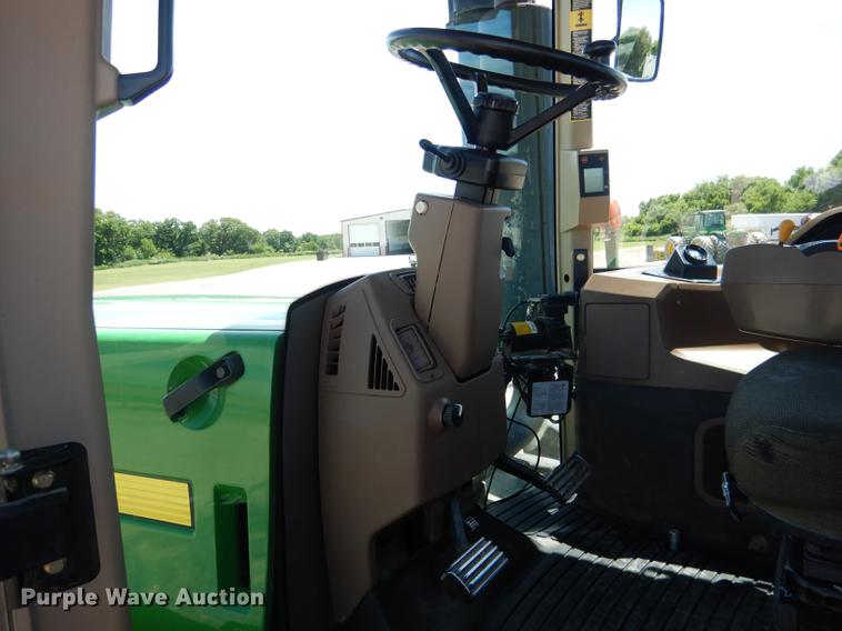 image for item DG5808 1998 John Deere 9400 4WD tractor