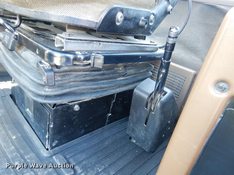 image for item DG5808 1998 John Deere 9400 4WD tractor