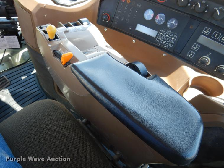 image for item DG5808 1998 John Deere 9400 4WD tractor