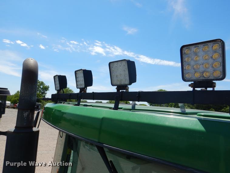 image for item DG5808 1998 John Deere 9400 4WD tractor