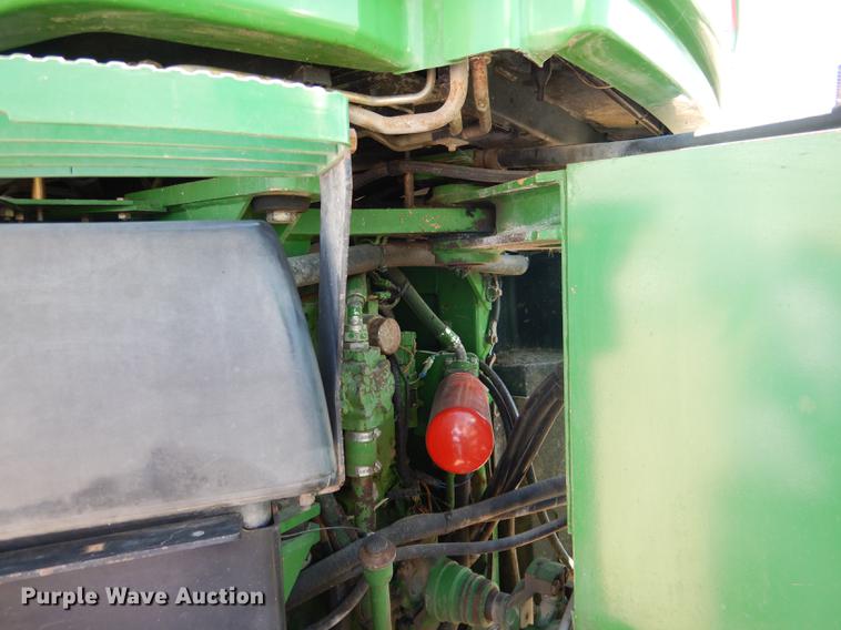 image for item DG5808 1998 John Deere 9400 4WD tractor