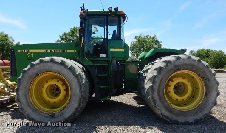 image for item DG5809 2001 John Deere 9400 4WD tractor