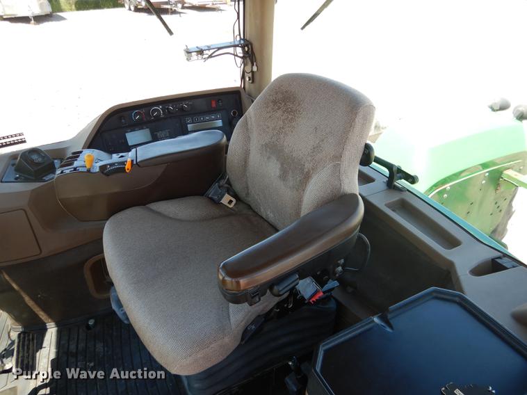 image for item DG5809 2001 John Deere 9400 4WD tractor