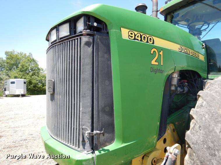 image for item DG5809 2001 John Deere 9400 4WD tractor