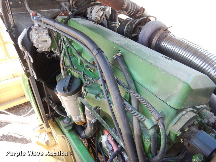 image for item DG5809 2001 John Deere 9400 4WD tractor