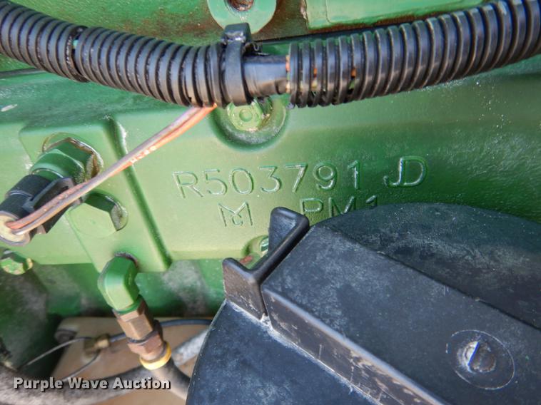 image for item DG5809 2001 John Deere 9400 4WD tractor