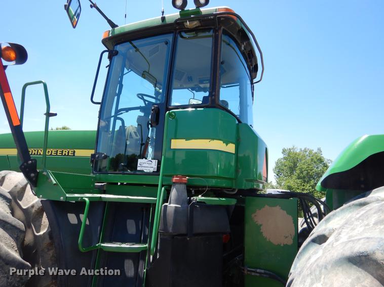 image for item DG5809 2001 John Deere 9400 4WD tractor