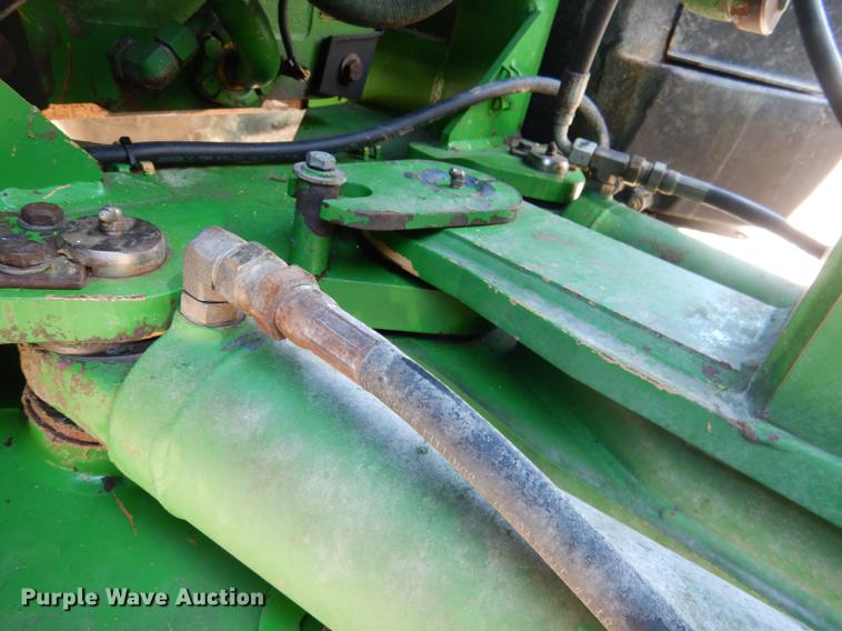 image for item DG5809 2001 John Deere 9400 4WD tractor