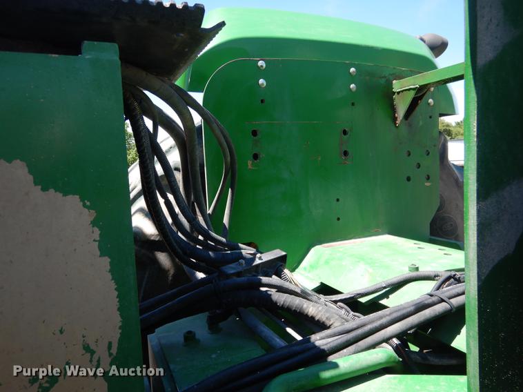 image for item DG5809 2001 John Deere 9400 4WD tractor