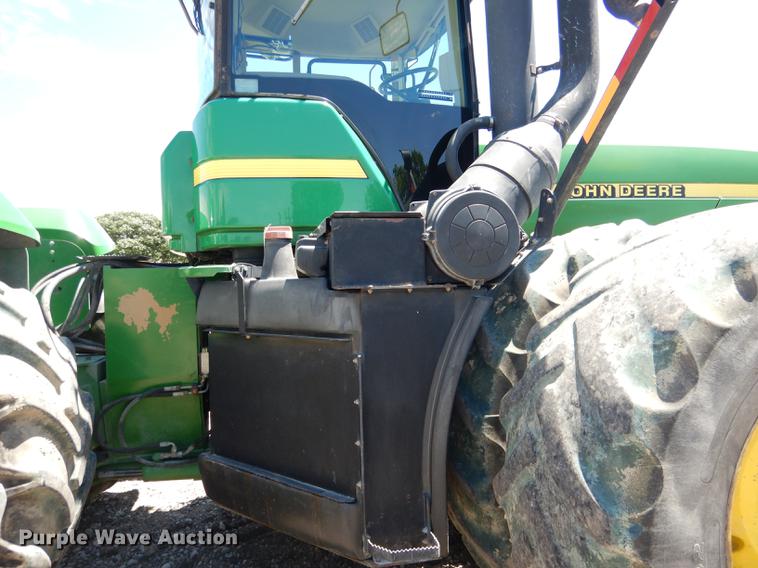 image for item DG5809 2001 John Deere 9400 4WD tractor