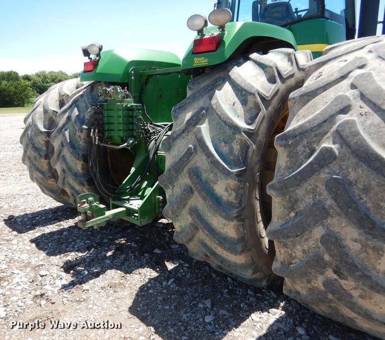 image for item DG5809 2001 John Deere 9400 4WD tractor