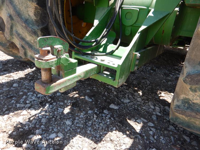 image for item DG5809 2001 John Deere 9400 4WD tractor