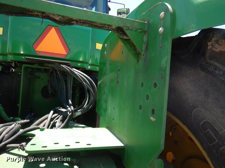 image for item DG5809 2001 John Deere 9400 4WD tractor