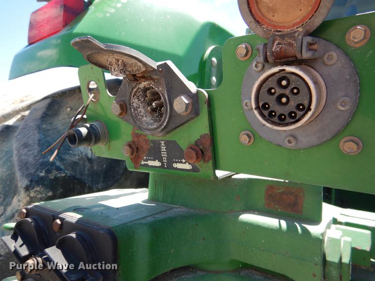 image for item DG5809 2001 John Deere 9400 4WD tractor