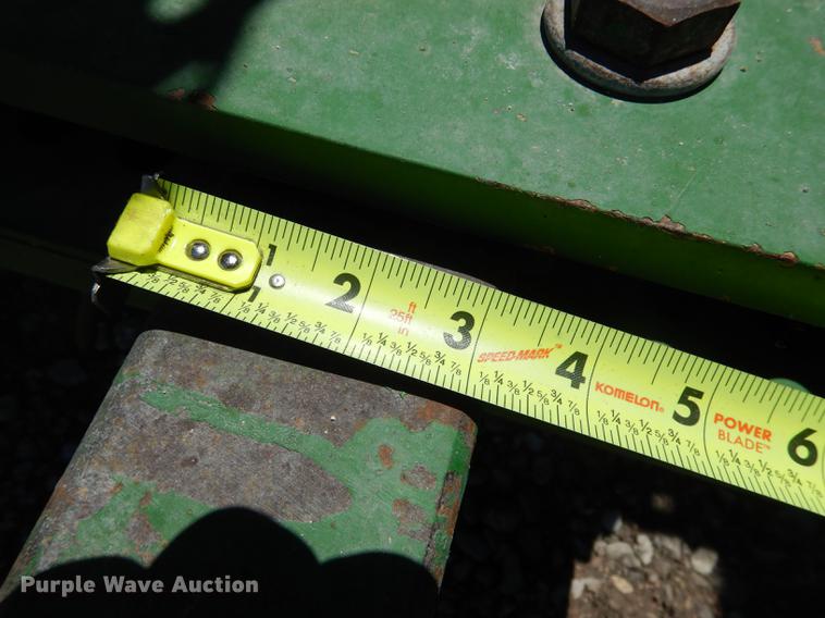 image for item DG5809 2001 John Deere 9400 4WD tractor