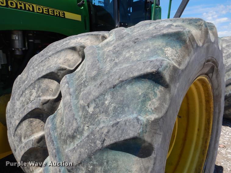 image for item DG5809 2001 John Deere 9400 4WD tractor