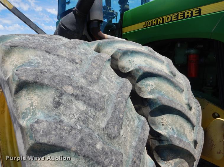 image for item DG5809 2001 John Deere 9400 4WD tractor