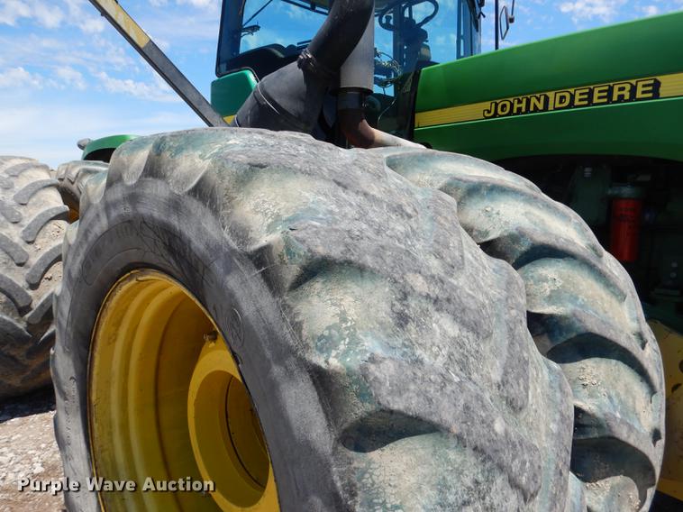 image for item DG5809 2001 John Deere 9400 4WD tractor